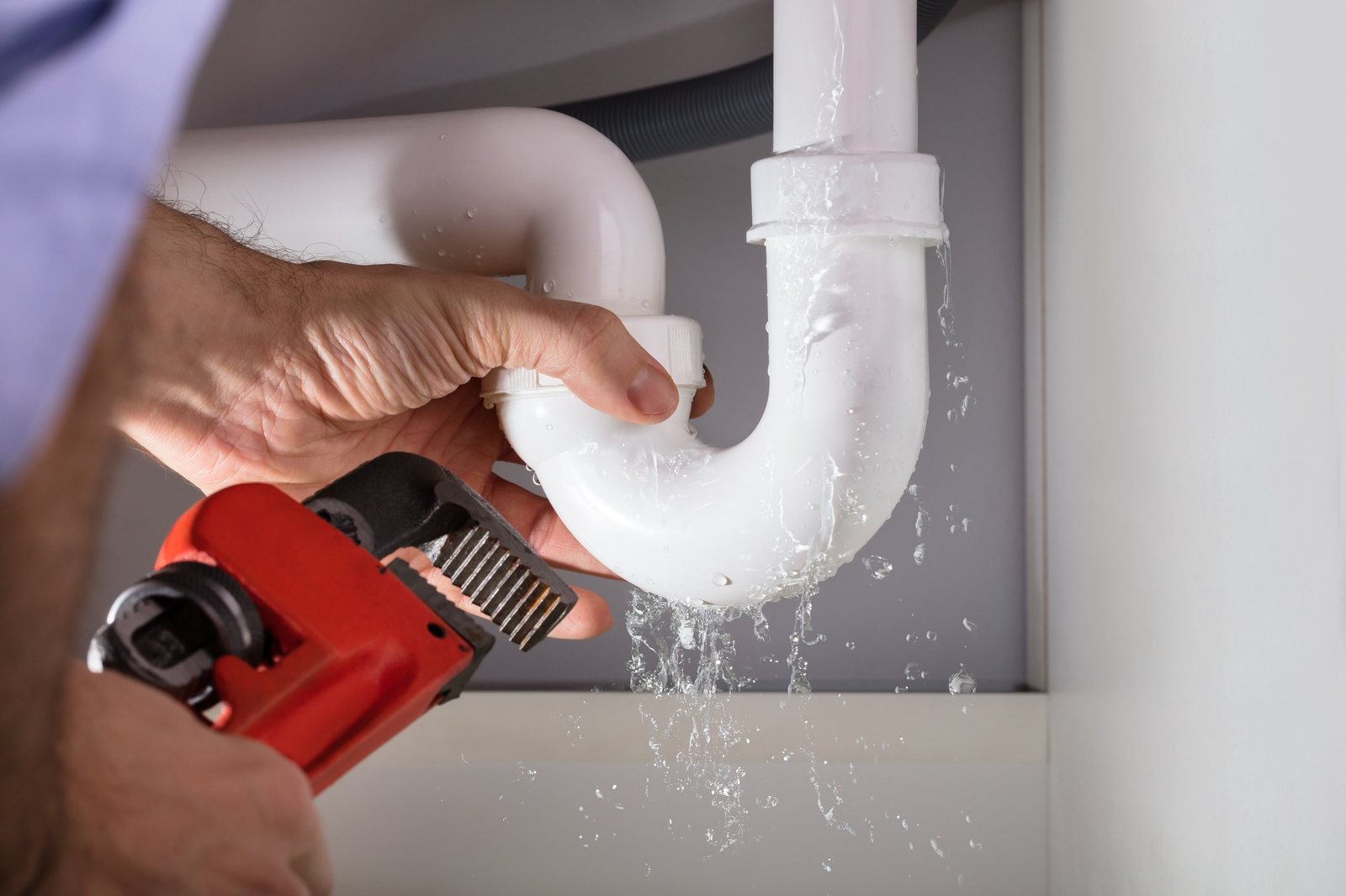 Illustrative photo: pipe wrench